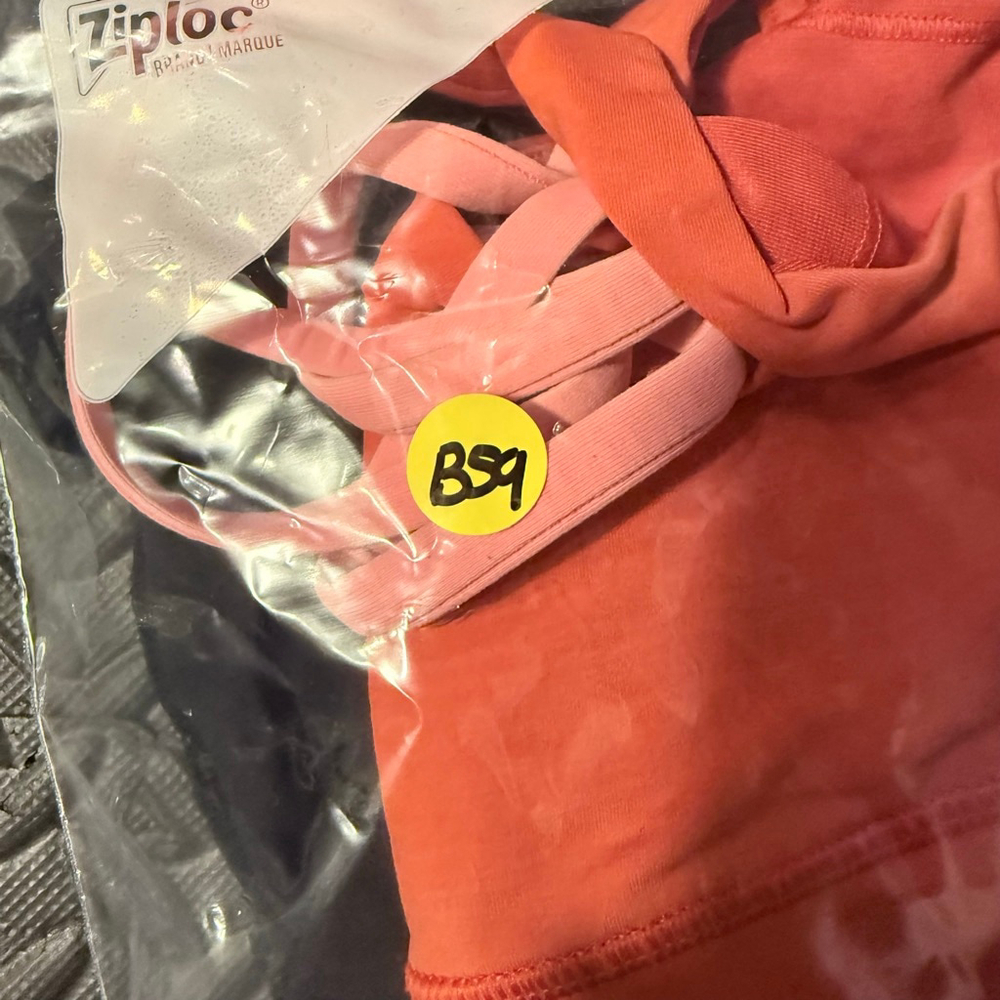 lululemon work out bundle, size 6/8 - Picture 7 of 7